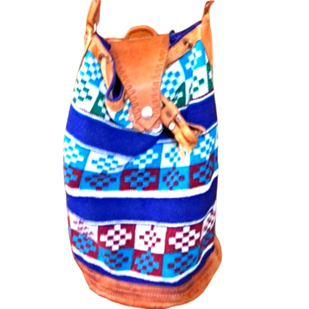 Artisan Pattern Woven Drawstring Bucket Bag